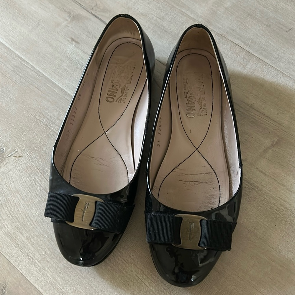 Salvatore Ferragamo Black Vara Bow Pump Shoes 6.5C